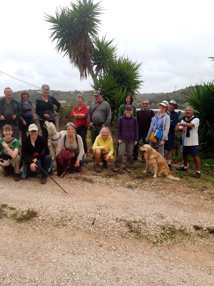 Lots of smiley faces, even the one dog who waited for the pose.